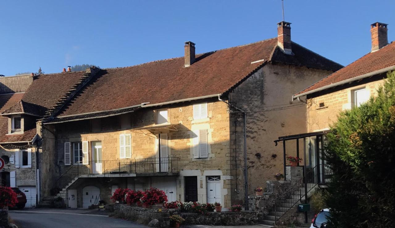 Golf Val De Sorne Vernantois Maison Vigneronne المظهر الخارجي الصورة